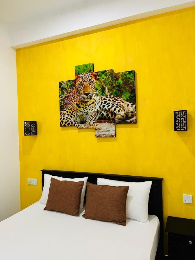 Funwhales Rest House Негомбо Екстериор снимка